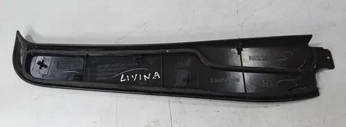 Moldura Interna Coluna Porta Traseira Dir Livina 2009 - 2014