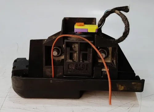 Polo Positivo Da Bateria Audi A4 2009 2010 2011 2012