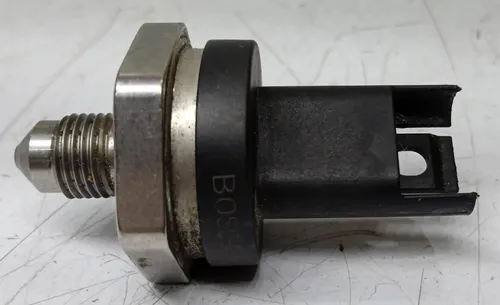 Sensor Rail Flauta Bmw 550 X6 4.4 2010 2011 / 7622231 02