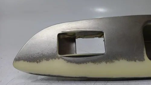 Moldura Botão Vidro Traseiro Direito Lifan 530 2015 - 2018