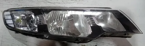Farol Direito Kia Cerato 2008 - 2013 / Avaria Direito Farol Direito Kia Cerato 2008 - 2013 / Avaria Direito