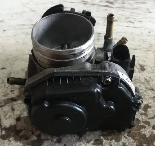 Corpo De Borboleta Audi A3 1.6 Golf 1999 / 06a133064m