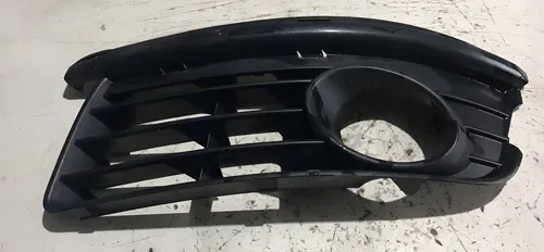 Moldura Farol Milha Esquerdo Jetta 2006 - 2010 Preto Moldura Farol Milha Esquerdo Jetta 2006 - 2010 Preto