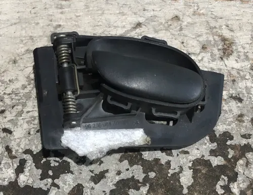 Maçaneta Interna Dianteira Esquerda Peugeot 206 2002 Dianteira