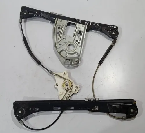 Máquina De Vidro Dianteira Direita Mercedes C180 2004