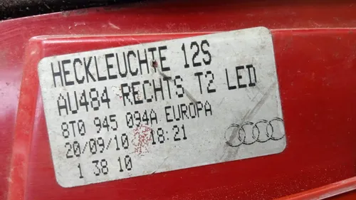 Lanterna Esquerda Tampa Traseira Audi A5 2010 2011 2012 Esquerdo/motorista Vermelho