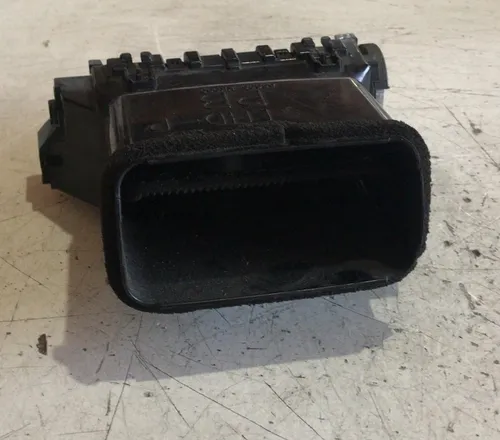 Difusor De Ar Central Direito Hilux Srx 2016 - 2018