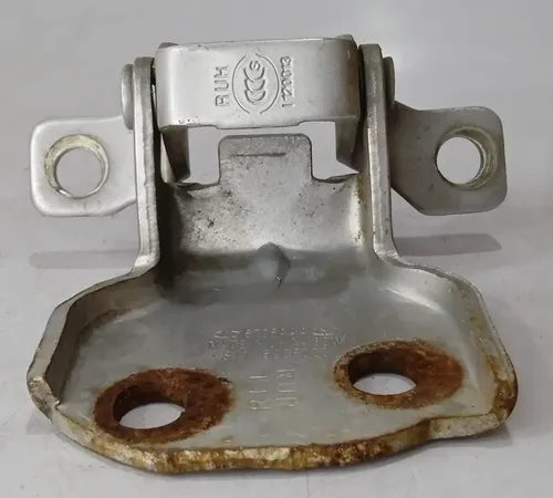 Dobradiça Inferior Traseira Esquerda Chery Qq 2011 - 2015