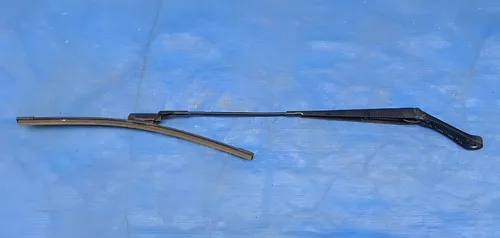 Braço Limpador Direito Parabrisa Tiggo 7 2021 2022 Preto