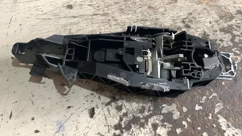 Supoete Maçaneta Traseira Direita Peugeot 3008 2019 Preto