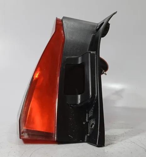 Lanterna Esquerda Onix Hatch 2013 - 2019 Esquerdo/motorista Vermelho